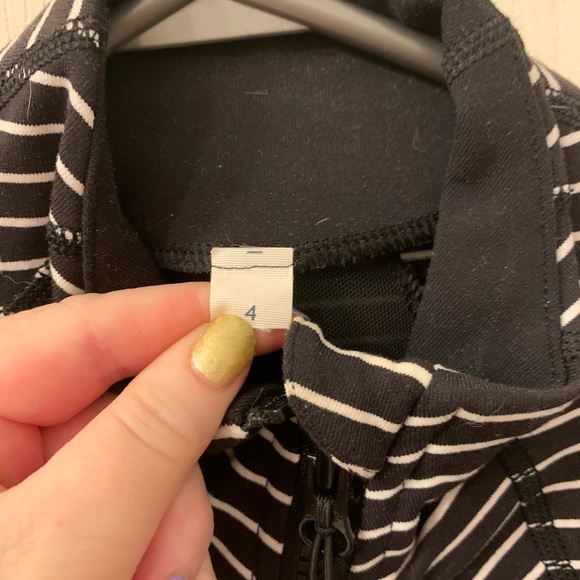 Lululemon Define Jacket *rare* - Picture 4 of 7